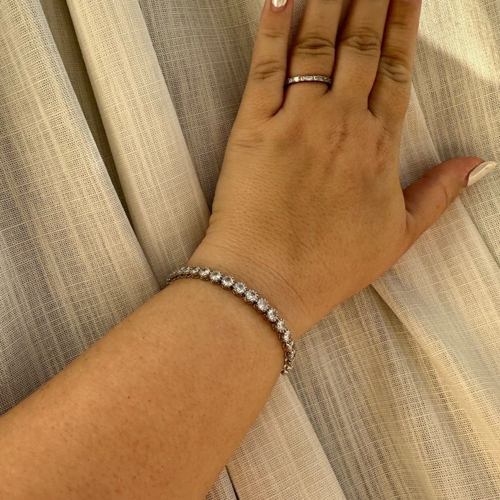 Dazzling Silver Bracelet with Clear Stones - fine silver plated - cubic zirconia